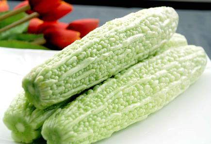 吃苦瓜好嗎？苦瓜的營養(yǎng)價(jià)值-苦瓜的功效與作用