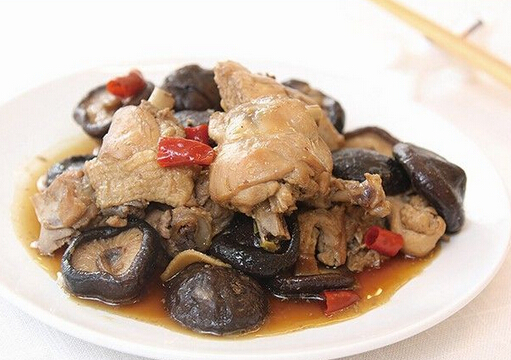 小雞燉蘑菇的做法大全-小雞燉蘑菇怎么做？