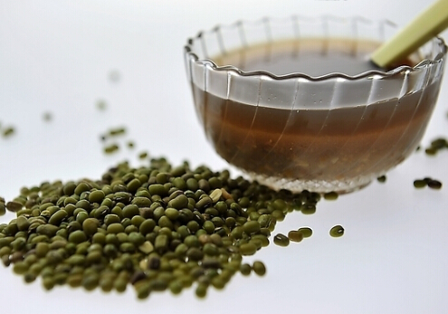 煮綠豆湯會變紅是怎么回事？熬綠豆湯的方法