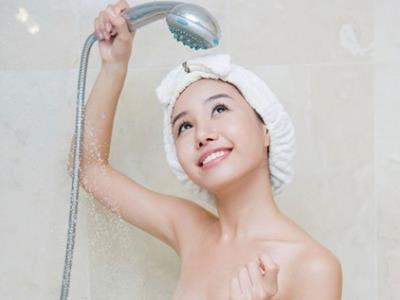 天天洗澡好嗎?經常搓澡好嗎?每天洗澡會加速皮膚老化