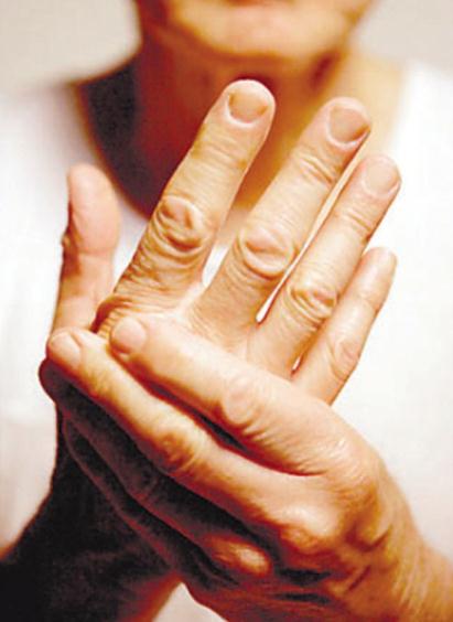 養(yǎng)生長(zhǎng)壽三部曲：早上搓手、午間曬背、晚上泡腳