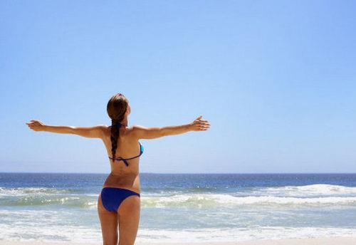 美容休閑兩不誤：小長假期護膚指南“防曬、保濕、美白”