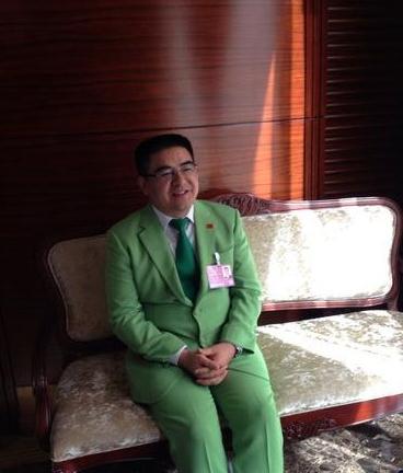 陳光標稱：未受過九年義務教育的人不應該生孩子