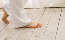 已經受潮的地板，拿什么拯救你？