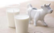 牛奶經過高溫加熱好嗎？牛奶加熱的注意事項