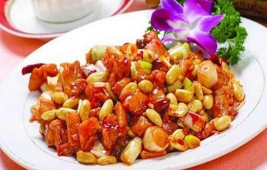 身體有毒素的表現:臉部兩側長痘