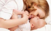 產后脫發怎么辦？產后如何護理頭發？