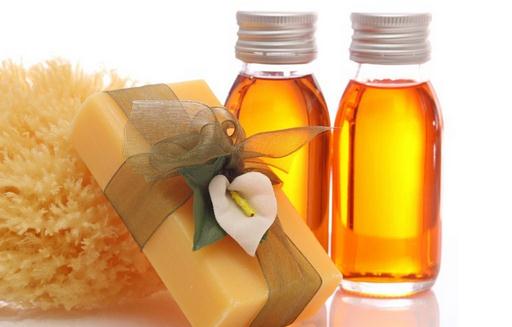 搓臉用力過(guò)大當(dāng)心斑點(diǎn)來(lái)找你！