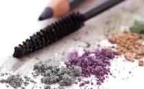 怎么貼假睫毛才不會掉？