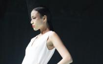 什么發型最搭配毛衣？辮子編發教程