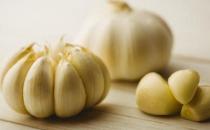 吃什么會引起口臭？口臭怎么辦？