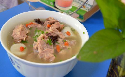 營(yíng)養(yǎng)過(guò)剩對(duì)孕婦有什么危害？