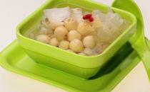 女人什么時(shí)候最美麗？玩填字游戲