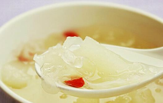 秋冬季節(jié)老咳嗽？護(hù)肺養(yǎng)肺多吃這些食物