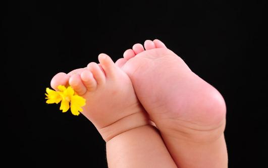 腳后跟疼是怎么回事？腳后跟疼怎么辦？