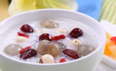 女性更年期怎么辦？推薦食療六秘方