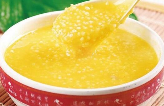 小米有什么養(yǎng)生功效？冬季吃小米養(yǎng)胃補(bǔ)腎