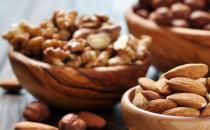 白領(lǐng)眼疲勞吃枸杞 腦累吃堅(jiān)果