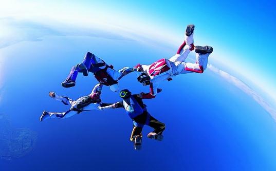 跳傘的好處有哪些？跳傘技巧有哪些？