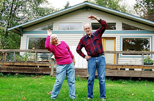 老年人經常按耳朵具有保健養生功效