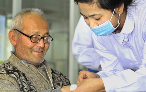 怎樣護理老年咳喘患者