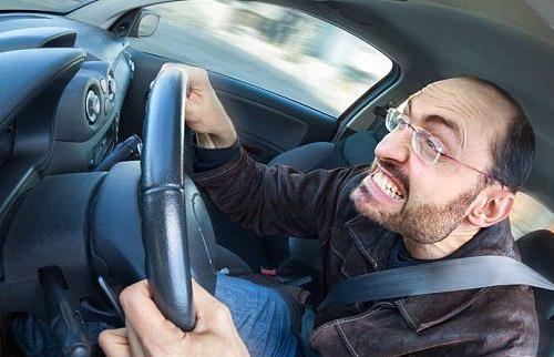 有車族腰酸背痛哪兒來的?