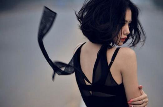 為何聚會上容易感到孤獨