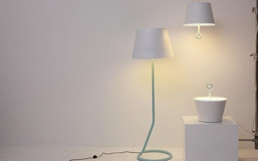 落地?zé)舻倪x購知識(shí)-落地?zé)舻谋ｐB(yǎng)與清潔