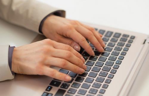 網(wǎng)絡給青少年帶來的影響