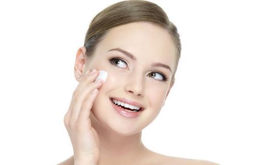 六則護(hù)膚小貼士 延緩電腦族肌膚衰老