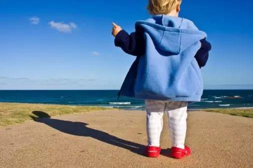 社交怯懦型寶寶的教養(yǎng)策略