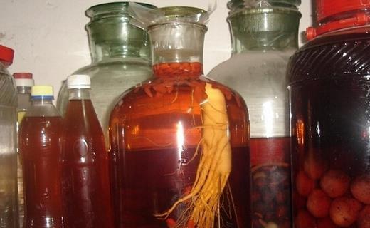 中藥泡酒養(yǎng)生保健配方 讓你老當(dāng)益壯