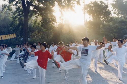 老人晨練如何防止意外發(fā)生