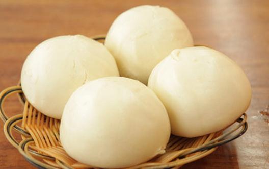 被饅頭噎住了應(yīng)該怎么辦?