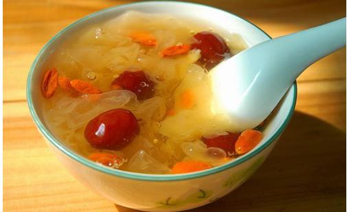 女人補(bǔ)氣血的七種食物