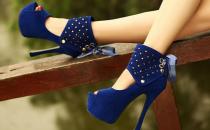 常穿高跟鞋老后易患關(guān)節(jié)炎