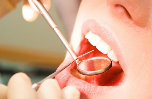 關于老人護牙那些事