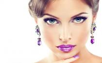 上粉底八大誤區(qū) 用不對(duì)欲蓋彌彰更顯老