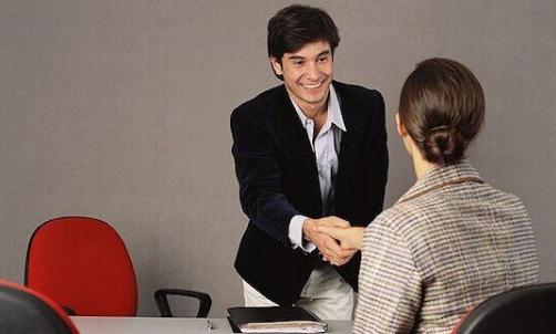 找工作不要強(qiáng)求一步到位