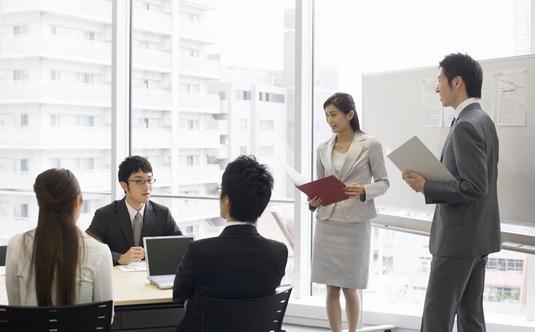 被加薪的十大妙招：絕對服從領導