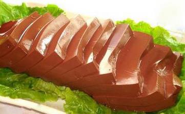 【豬血】_營養(yǎng)價(jià)值,功效與作用,怎么吃,做法大全,適用人群,食用禁忌