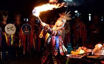 【赫哲族】赫哲族簡介_傳統(tǒng)節(jié)日_風俗習慣_服飾_舞蹈_美食_文化 【赫哲族】赫哲族簡介_傳統(tǒng)節(jié)日_風俗習慣_服飾_舞蹈_美食_文化