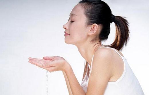 白醋加這些食物洗臉更美白哦!