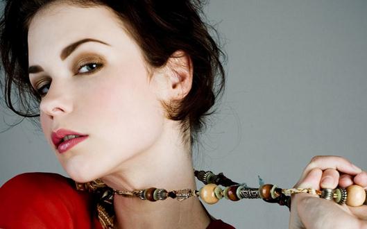 肌膚干燥如何保濕護(hù)膚？