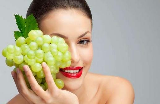 把葡萄皮一起吃下竟有那么多好處？