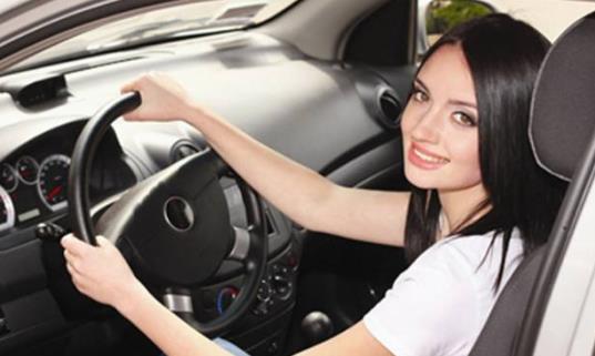 開車時胃疼應該怎么辦