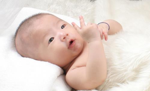 給寶寶穿牛仔褲的注意事項