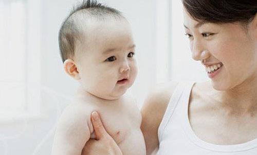 寶寶幾個月會爬才算正常