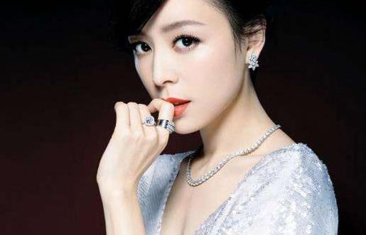 吃這些食物讓你的皮膚變更好哦!