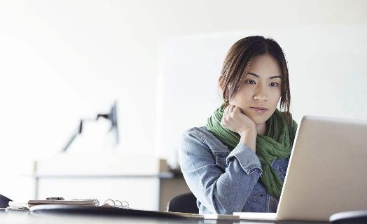 網戀可靠嗎 單身如何分辨網上的信息